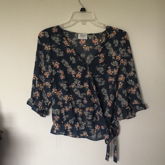 Floral Blouse - Picture 3 of 7